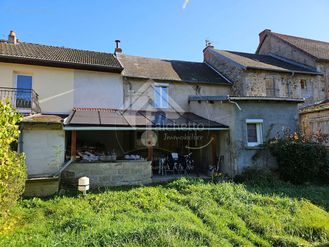 Maison à SAINT-CLEMENT