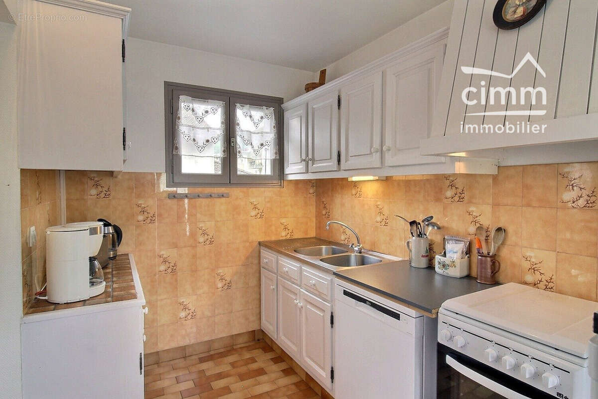 Maison 2 apparts : T4 + T1bis - Maison à SALLANCHES