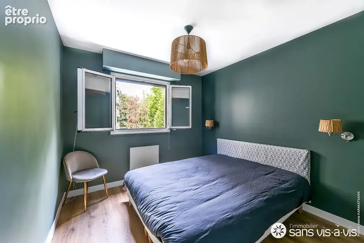 2 pièces rénové de 53 m2   calme, vue dégagée   2 box reunis  de 26 m2 - photo 10