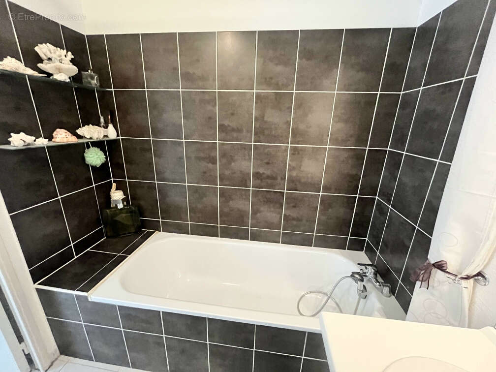 Appartement à SEPTEMES-LES-VALLONS