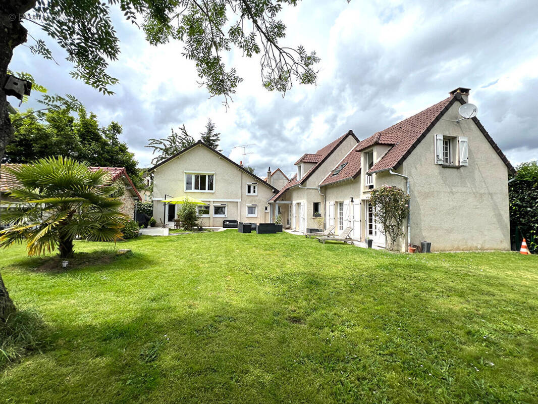 Maison à MONTFORT-L'AMAURY