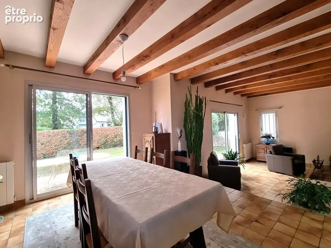 Maison familiale 5 chambres - Sautron, secteur bourg, en impasse - photo 2