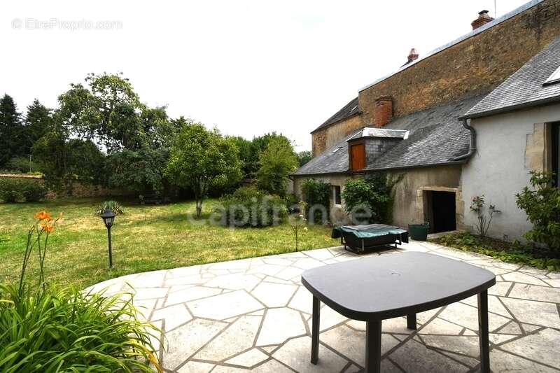 Maison à SAINT-SAULGE