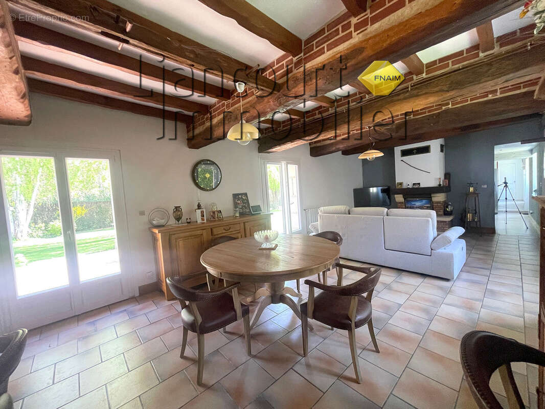 Maison à ANGY