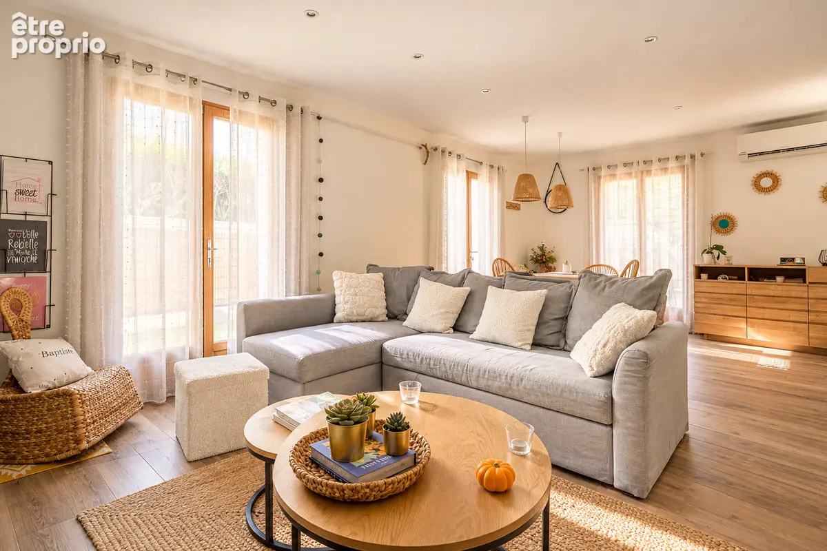 Maison individuelle rénovée avec piscine, garage et extérieur sans vis-à-vis - photo 9