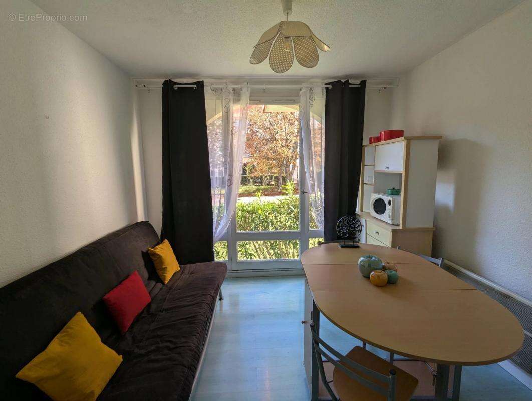 Appartement à LAMALOU-LES-BAINS