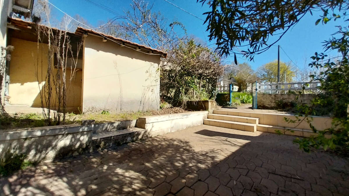 Maison à RAZAC-SUR-L&#039;ISLE