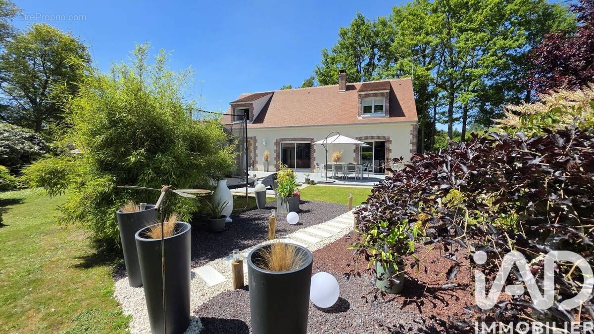 Photo 1 - Maison à CHEVILLON-SUR-HUILLARD