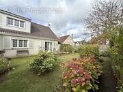 Maison à SAINT-ETIENNE-DU-ROUVRAY