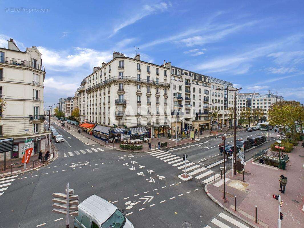 Appartement à CHARENTON-LE-PONT