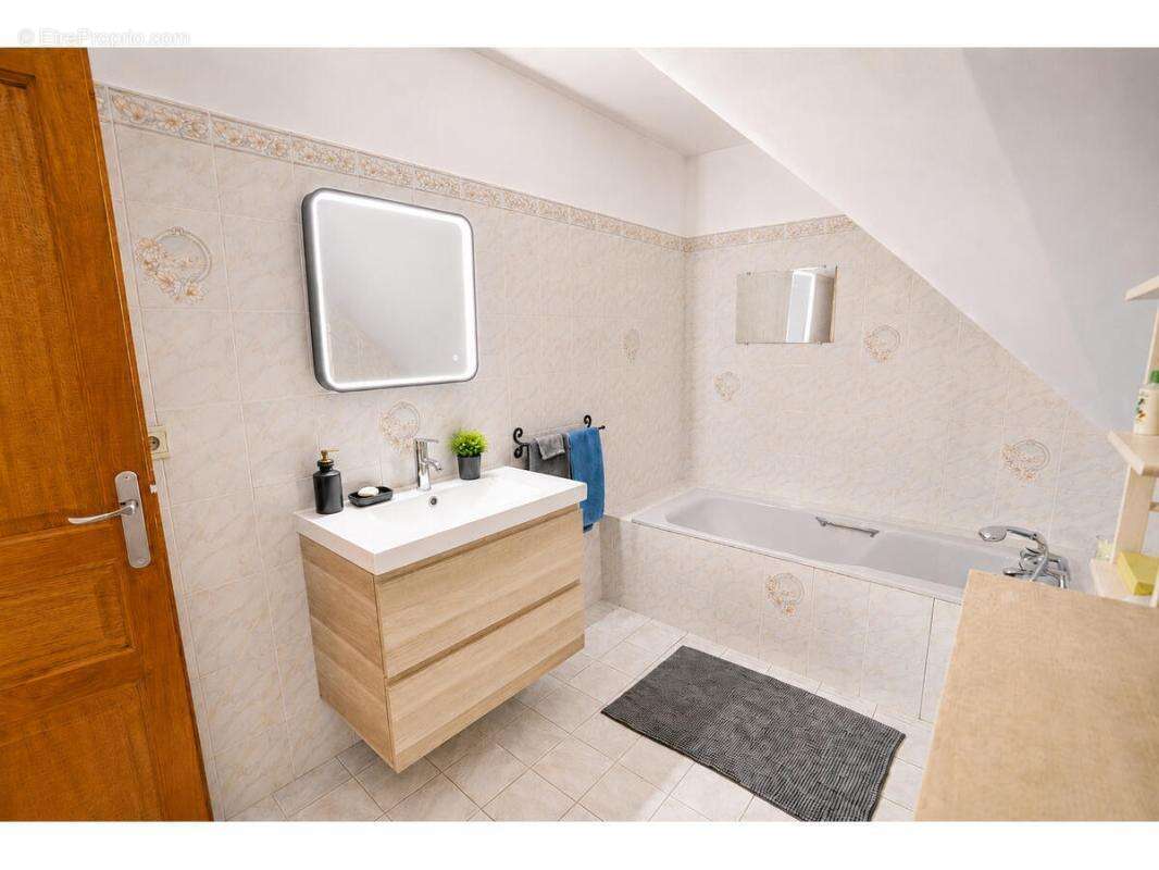 Maison 156 m² à Chevigny-En-Valiere  - photo 7