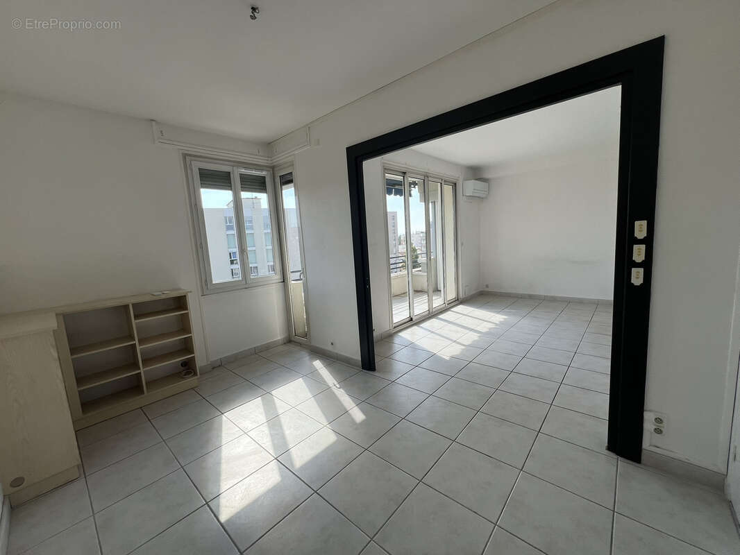 Appartement à ROMANS-SUR-ISERE