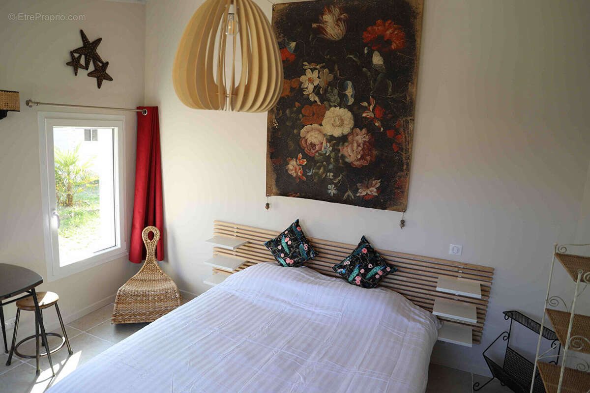 Le Château d'Oléron - Ensemble immobilier chais et dépendances rénovées - photo 4