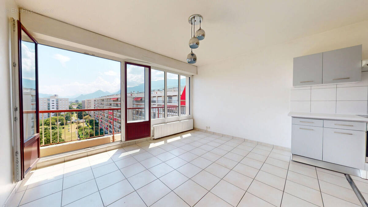 Appartement à ECHIROLLES