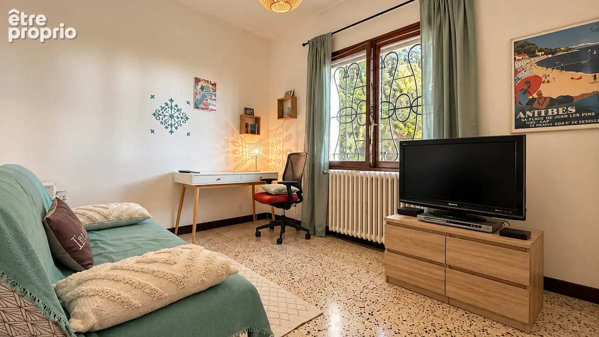 Les issambres villa vue mer fort potentiel a pied du centre et plages - photo 10