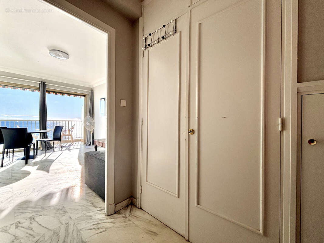 Appartement à MENTON