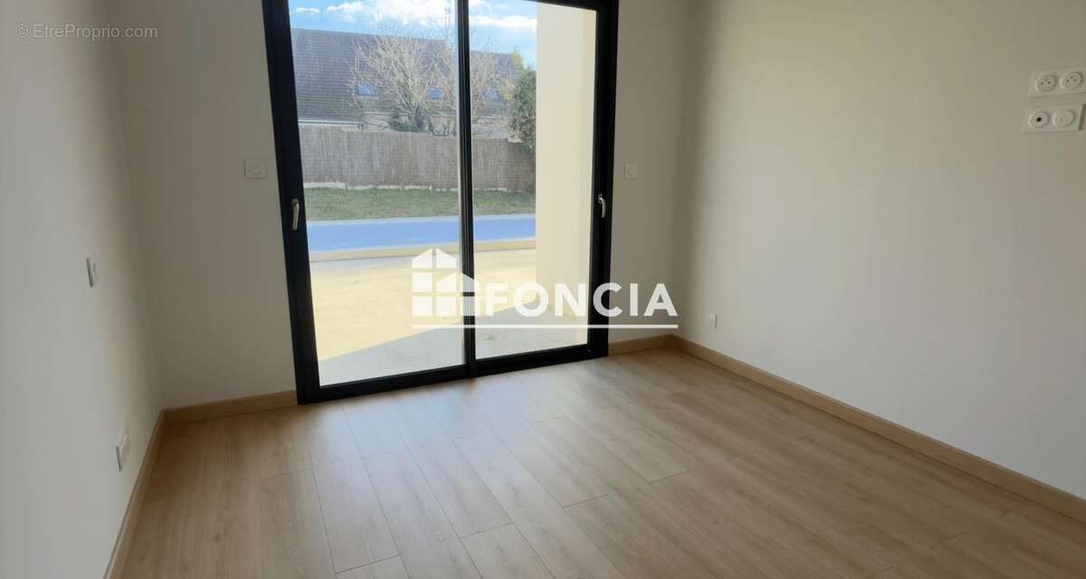 Maison à SAVIGNE-L&#039;EVEQUE