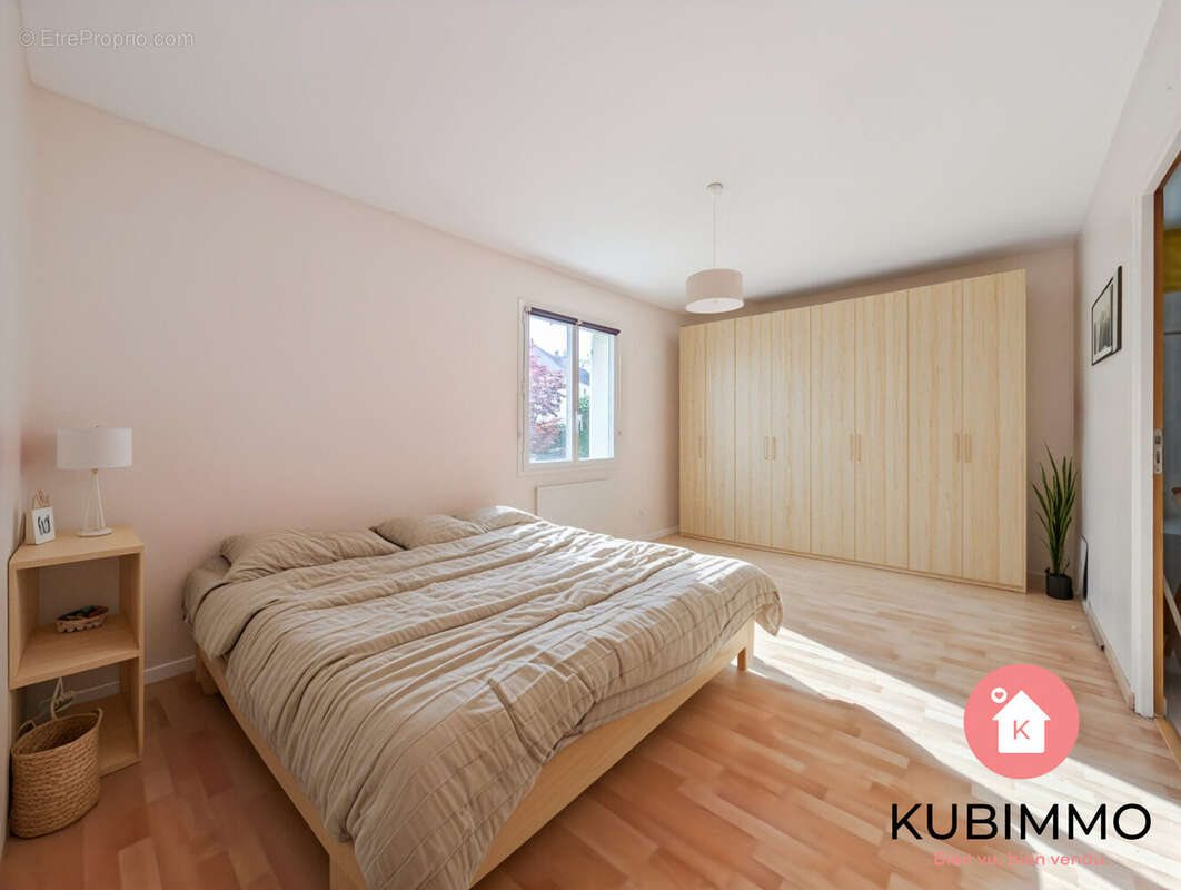Maison 142 m² à Bussy-Saint-Martin  - photo 9