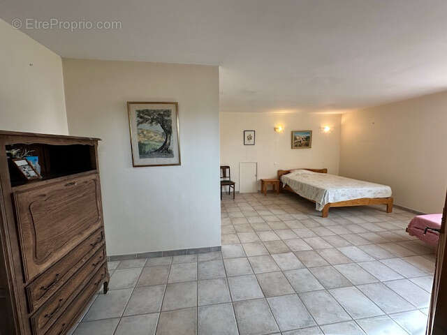 Maison à PERNES-LES-FONTAINES