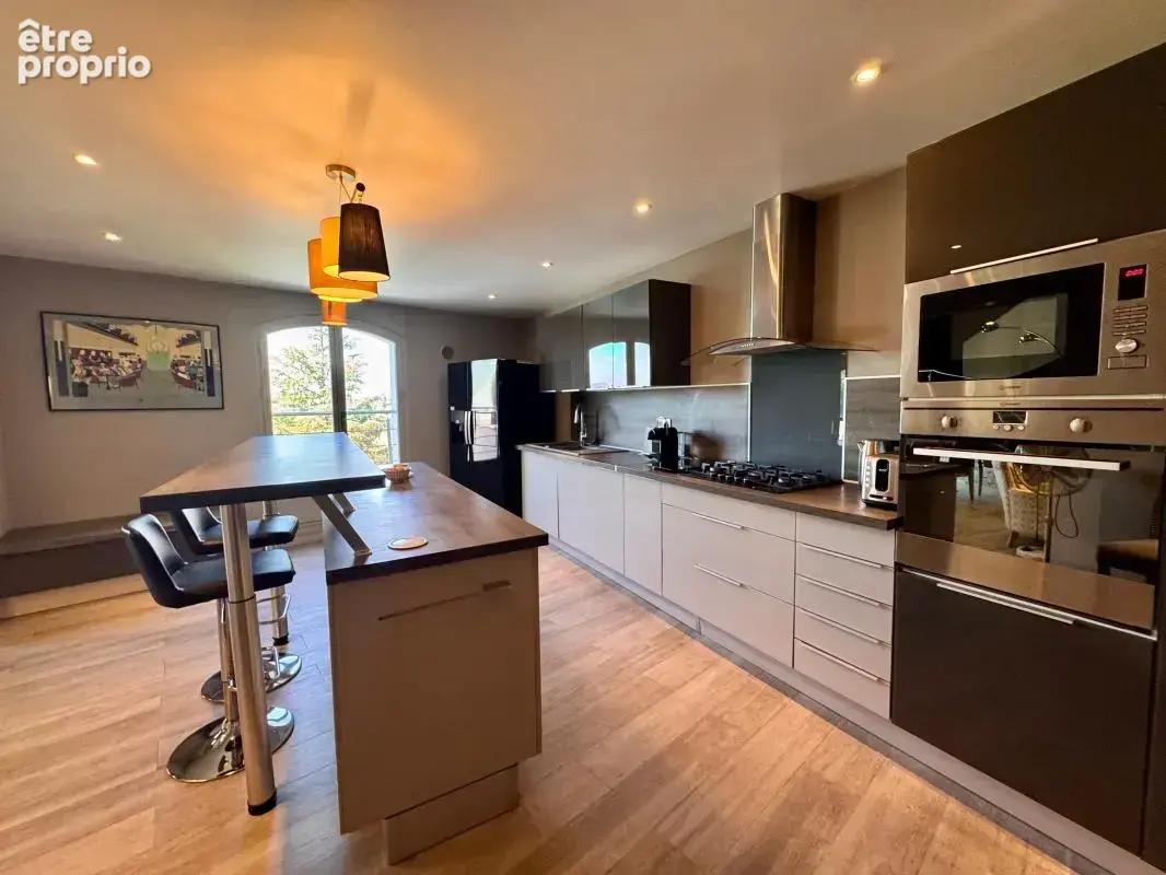 Saint-raphaël – maison de 196 m² avec piscine, vue et espaces de vie généreux - photo 5