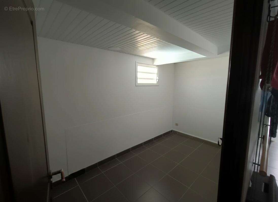 Appartement à SAINTE-LUCE