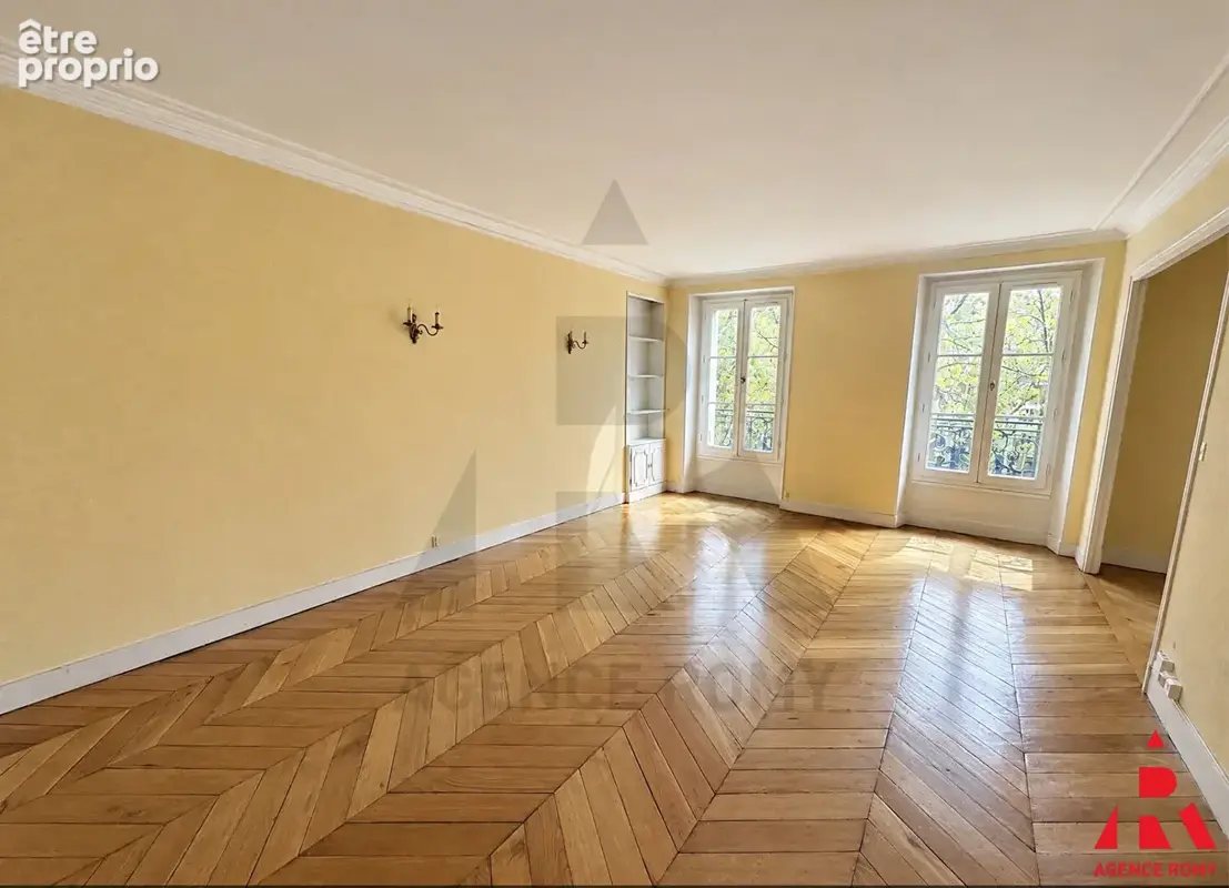75m2 + chambre de service - COEUR NOTRE DAME - photo 2