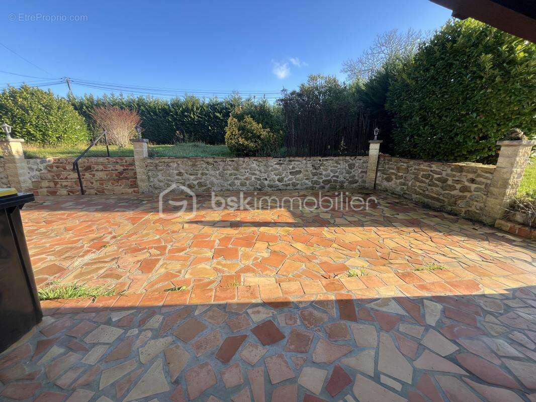 Maison à GIRONDE-SUR-DROPT