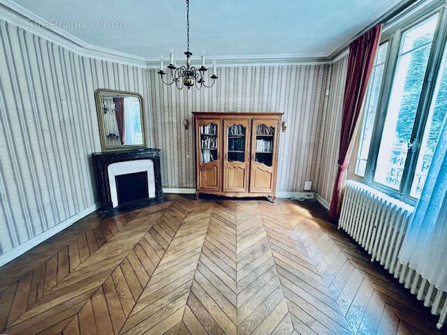 Maison bourgeoise avec sous-sol total   fort potentiel à exploiter - photo 4