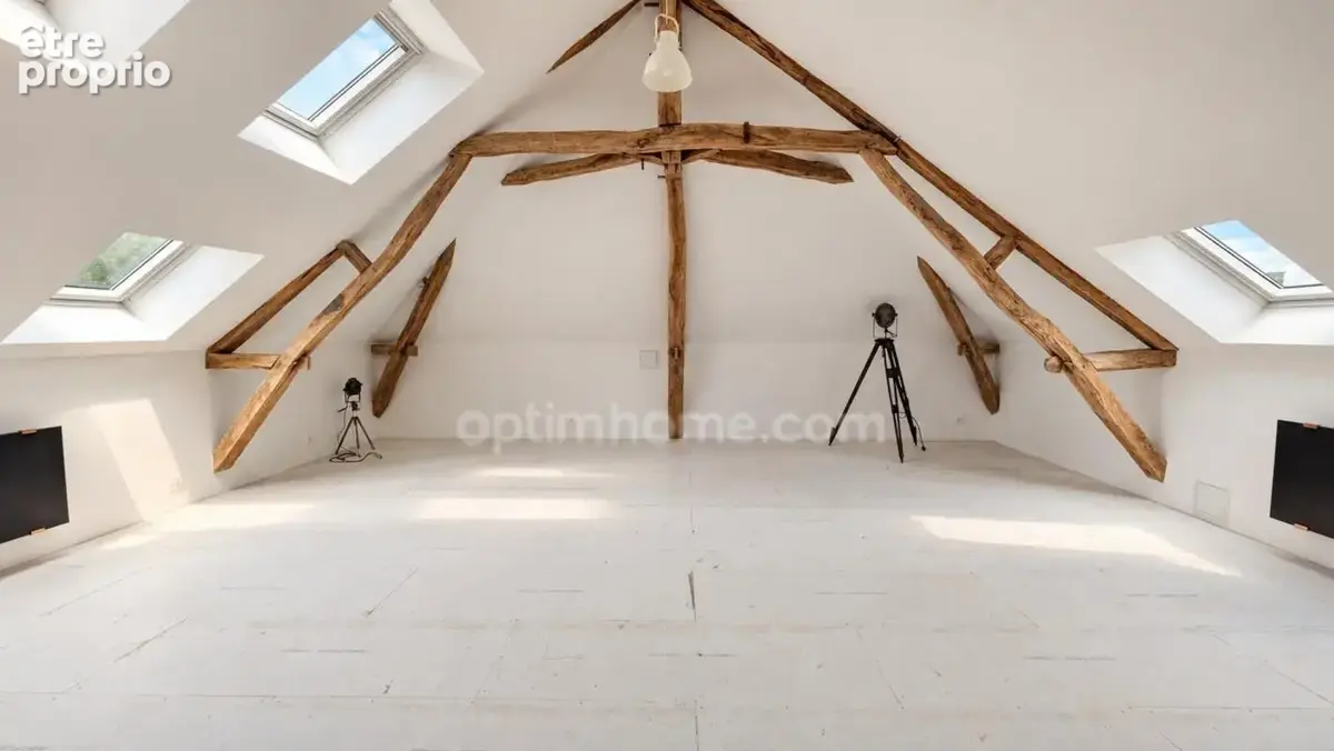 Maison de caractère 180 m² rénovée par architecte (travertin, laine de bois) sur jardin 700 m² — À l'orée de la forêt - photo 6