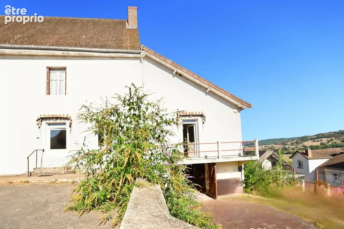Maison à SAINT-SYMPHORIEN-DE-MARMAGNE