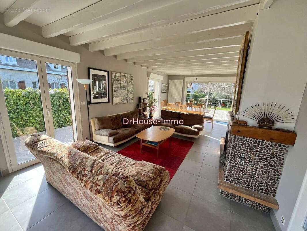 Maison à VILLENAVE-D'ORNON