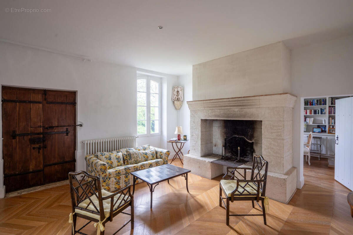 cheminée du séjour - Maison à GIMONT