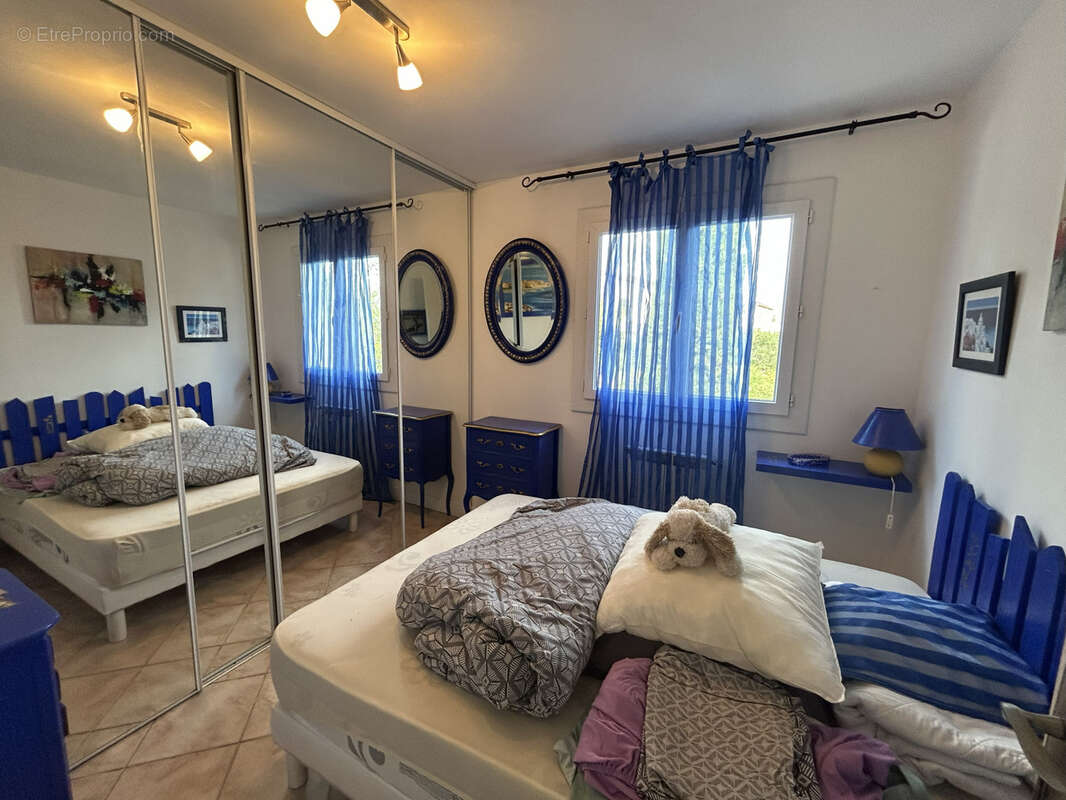 Autre à ROQUEBRUNE-SUR-ARGENS