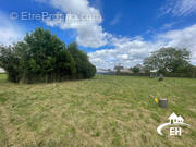 Terrain à L&#039;AIGLE