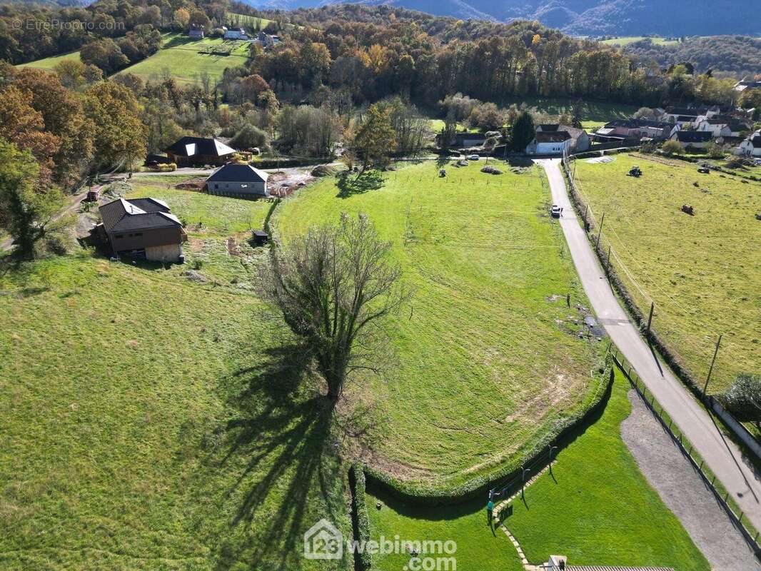 Terrain 986 m² à Montaut  - photo 2