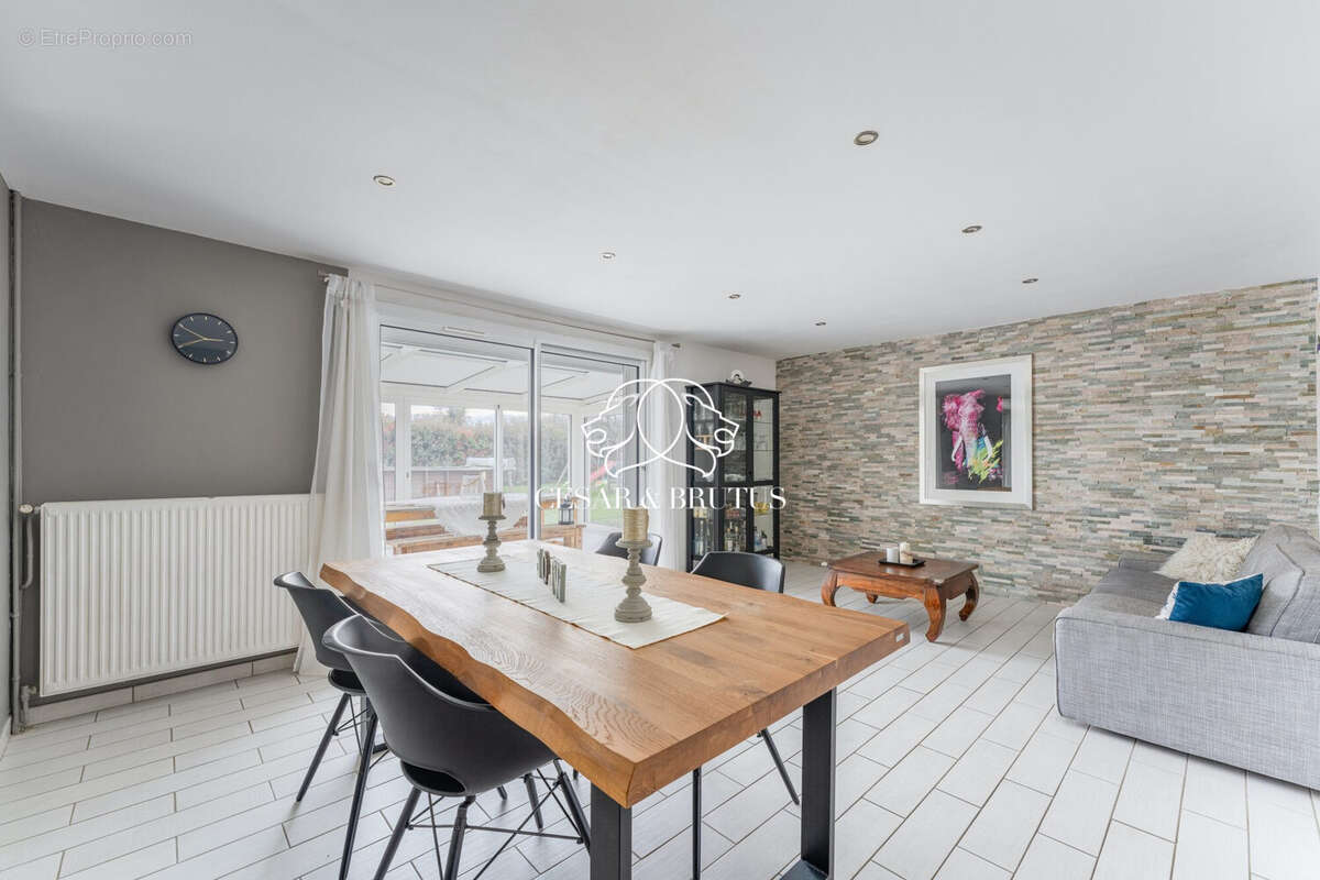 Maison 128 m² à Charvieu-Chavagneux  - photo 8