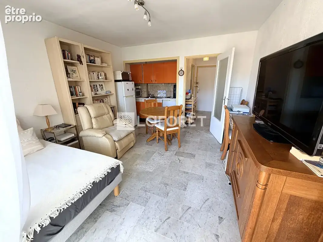 Cannes haut Gallieni : Studio 23 m² avec Terrasse et Cave - photo 2