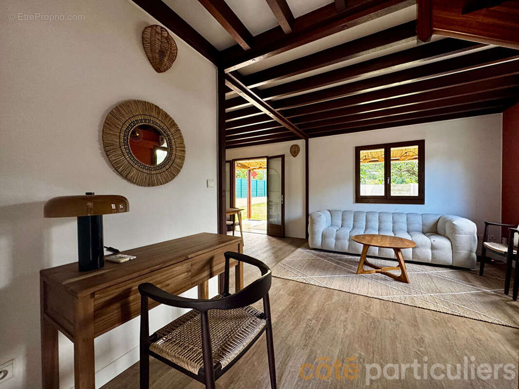 Maison à L&#039;ETANG-SALE