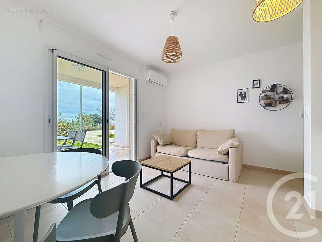 Appartement à LINGUIZZETTA