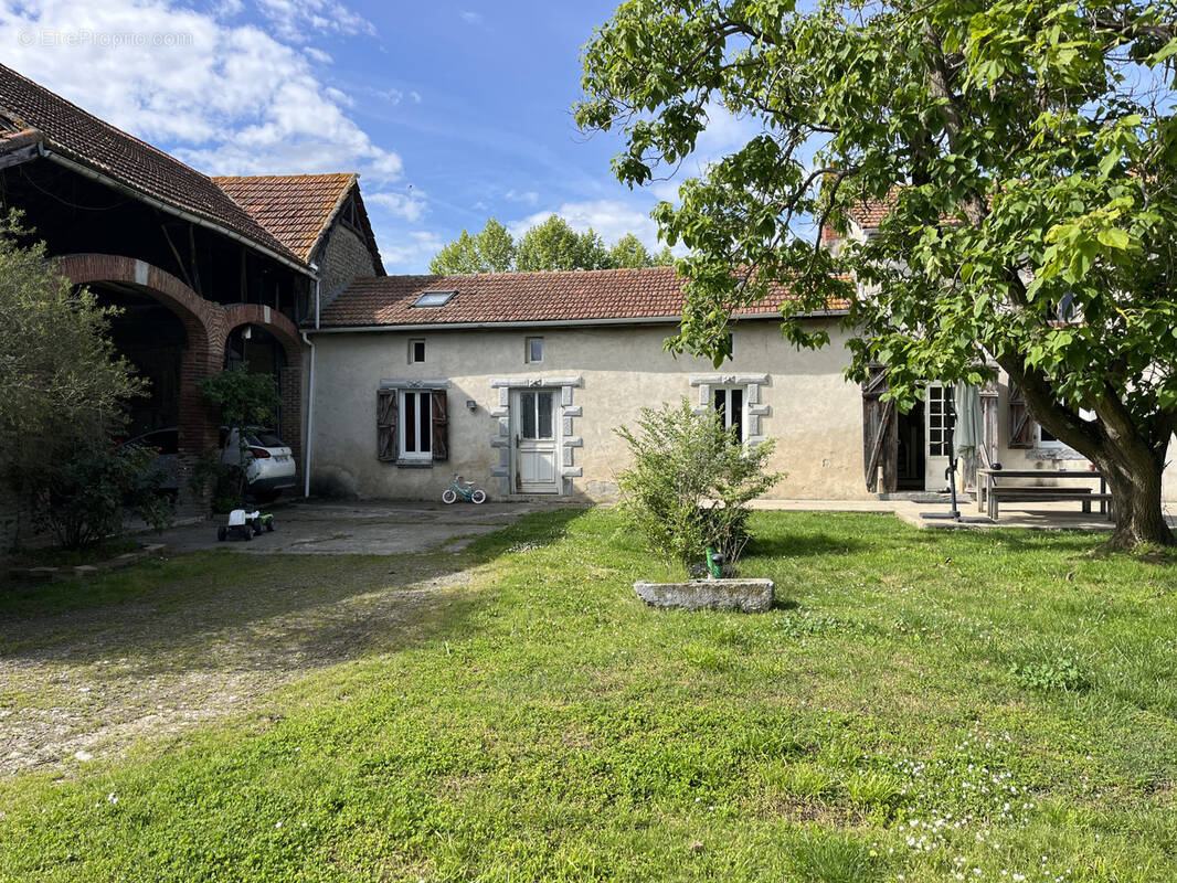 Maison à SARRIAC-BIGORRE