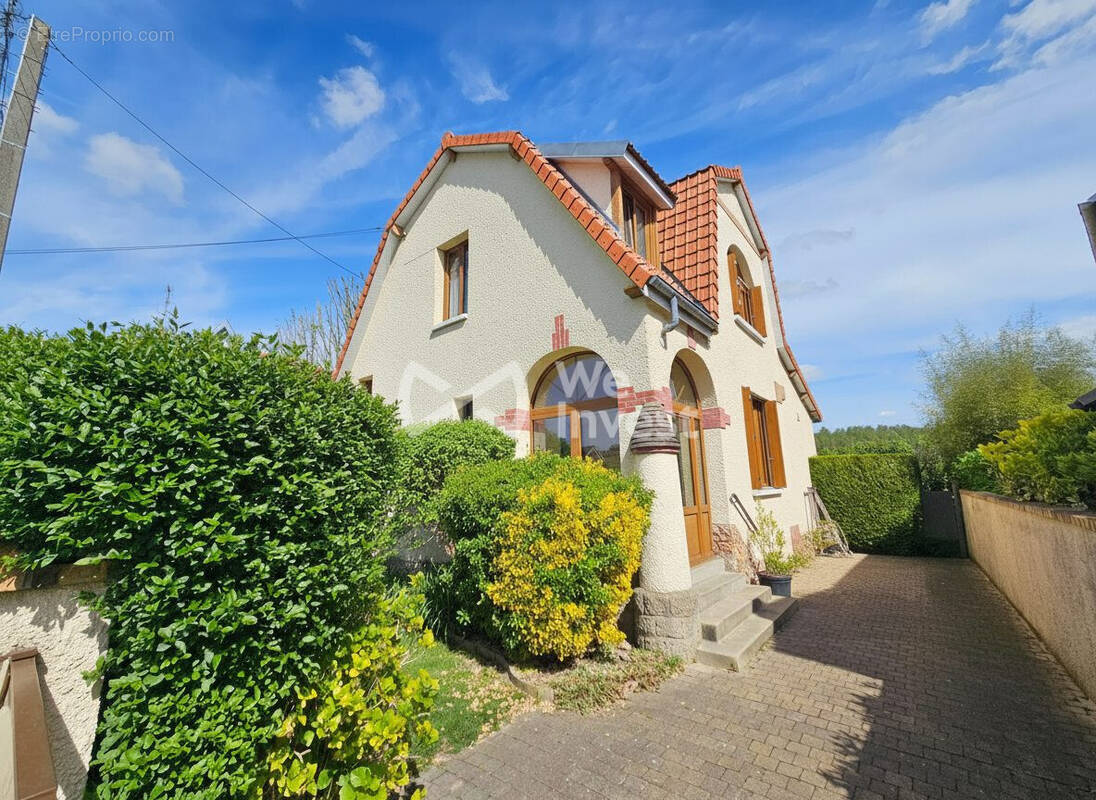 Maison à MONT-SAINT-AIGNAN