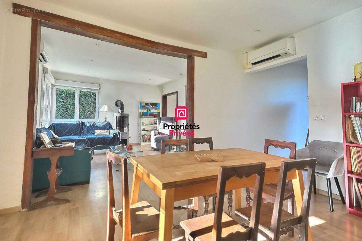 Maison à DURFORT-ET-SAINT-MARTIN-DE-SOSSENAC