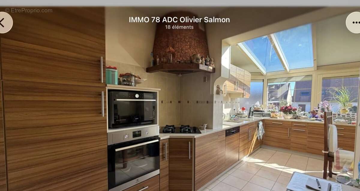 Maison à LES CLAYES-SOUS-BOIS