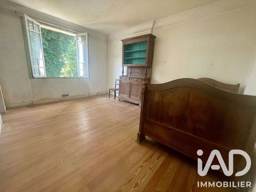Maison 145 m² à Vayres  - photo 9