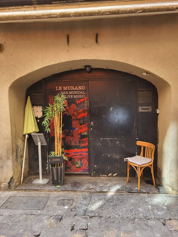 Commerce à AIX-EN-PROVENCE