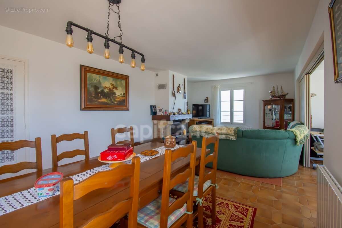 Vaux-sur-mer – maison 160 m² avec piscine, à proximité de pontaillac - photo 6