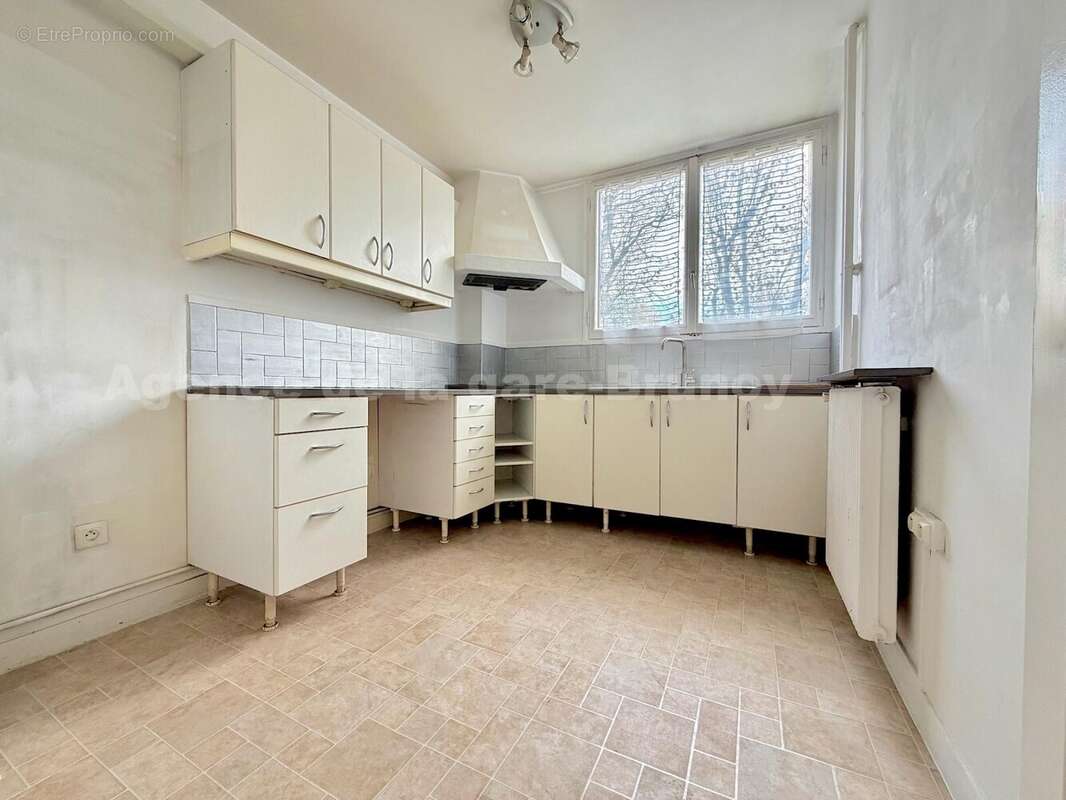 Cuisine - Appartement à BRUNOY