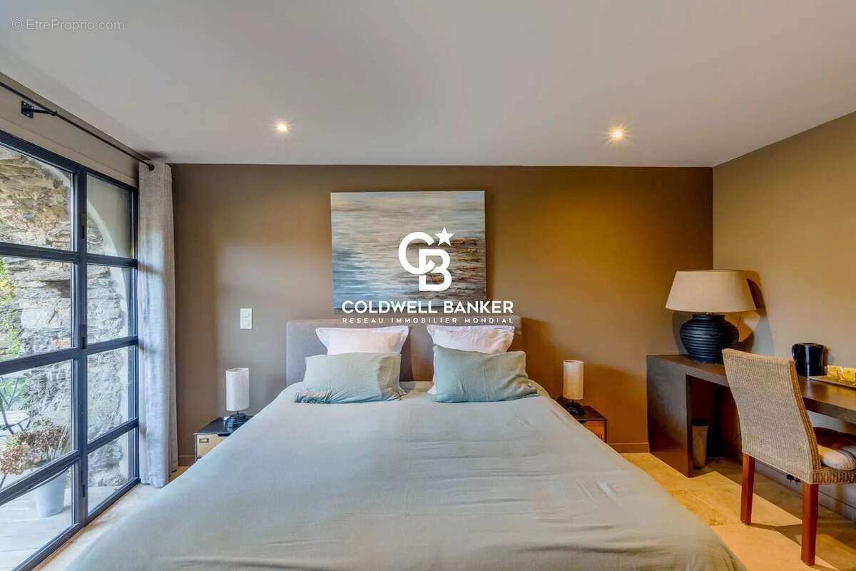 Maison à LA GARDE-FREINET