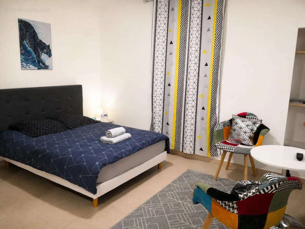 Immeuble de 14 pièces de 350 m² à Beaulieu-sur-Loire - photo 18