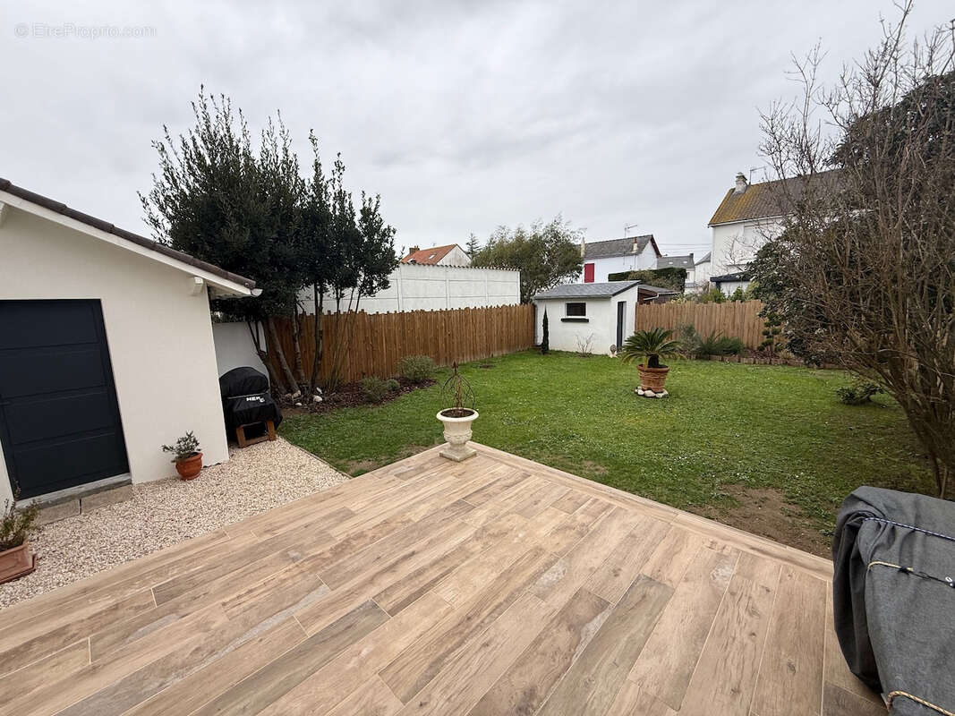 Maison à LE POULIGUEN